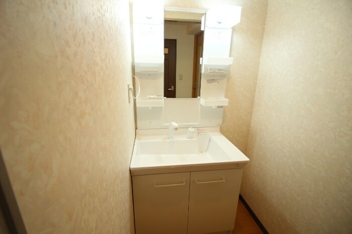 物件内観写真12　(洗面)