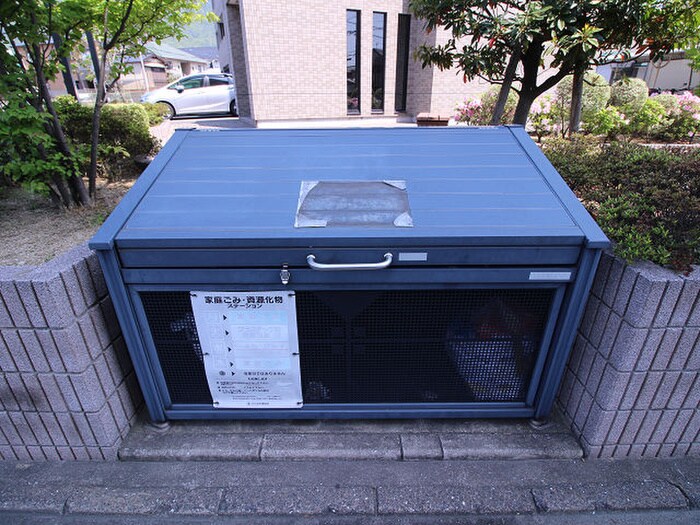 物件外観写真6　(建物設備)