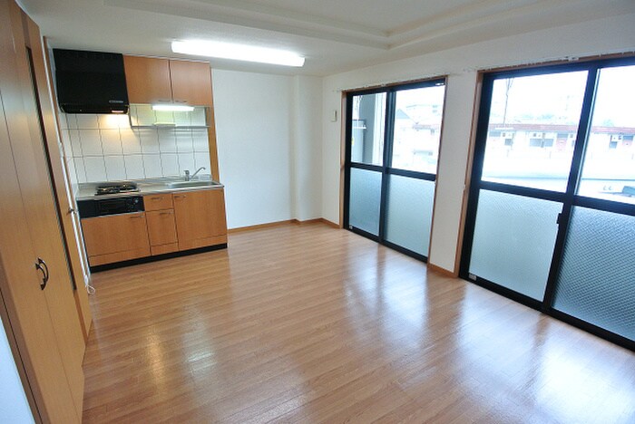 物件内観写真10　(居室)