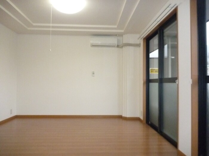 物件内観写真11　(居室)