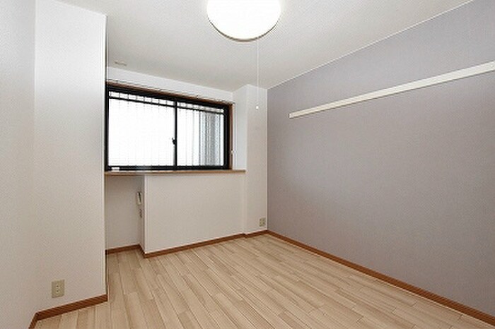 物件内観写真11　(居室)