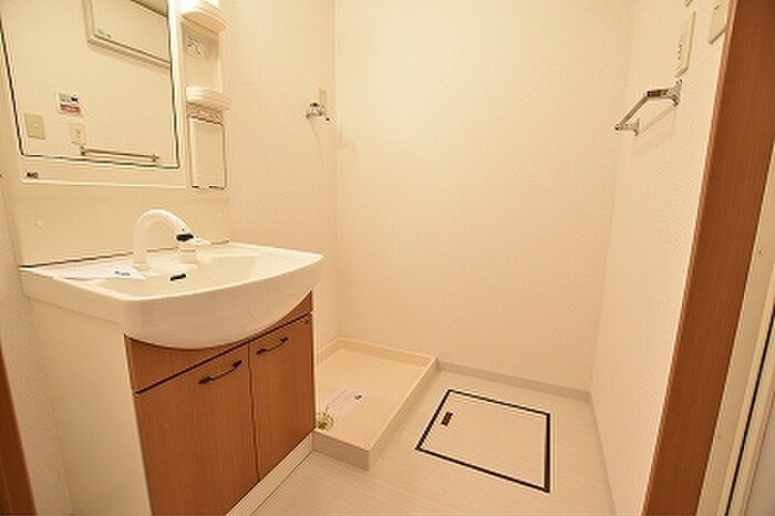 物件内観写真15　(洗面)