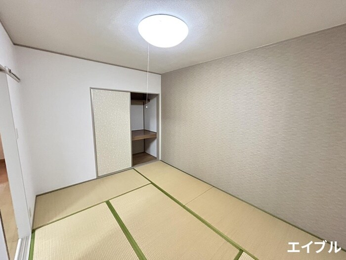 物件内観写真9　(居室)