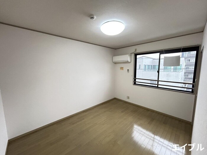 物件内観写真11　(居室)