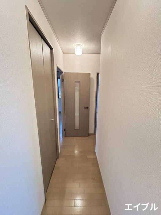 物件内観写真14　(廊下)