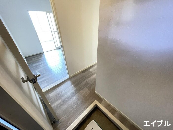 物件内観写真15　(玄関)