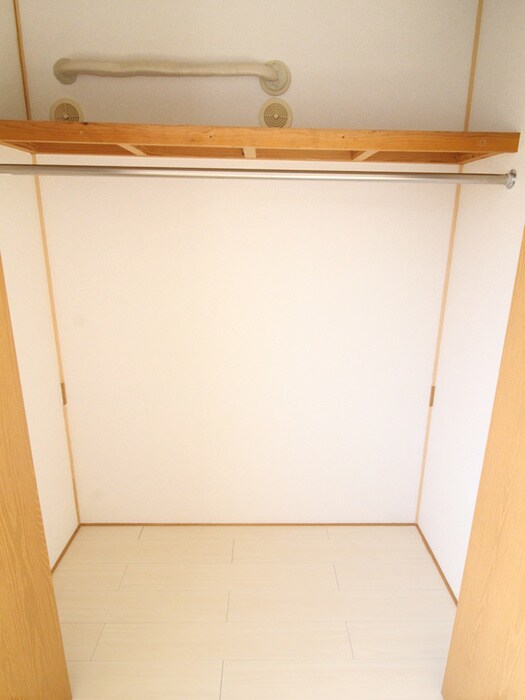 物件内観写真10　(収納)