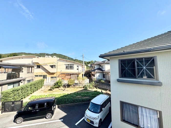 物件内観写真12　(室内からの展望)