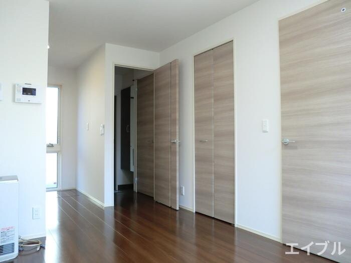 物件内観写真4　(居室)