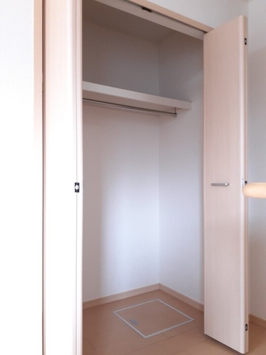 物件内観写真10　(収納)