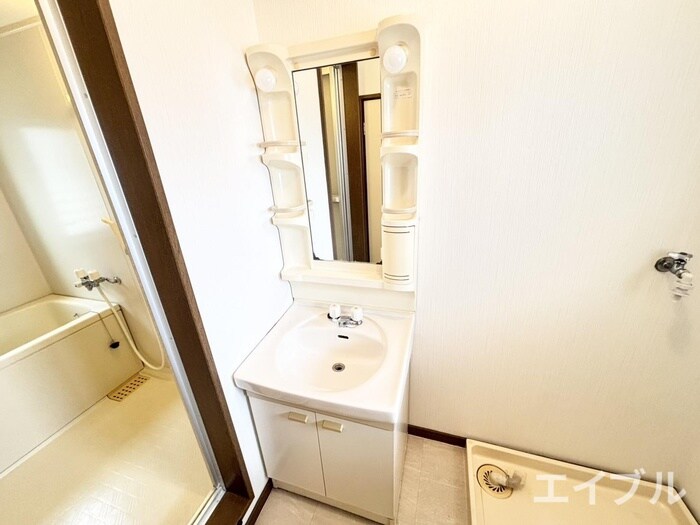 物件内観写真8　(洗面)