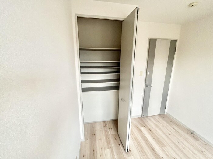 物件内観写真10　(収納)