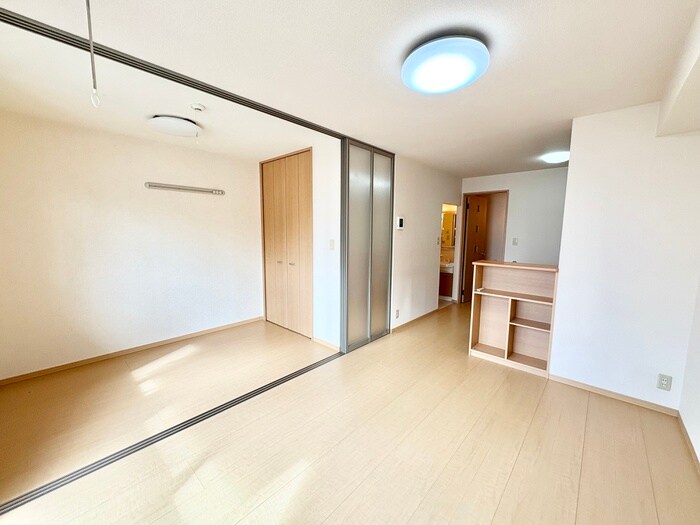 物件内観写真5　(居室)