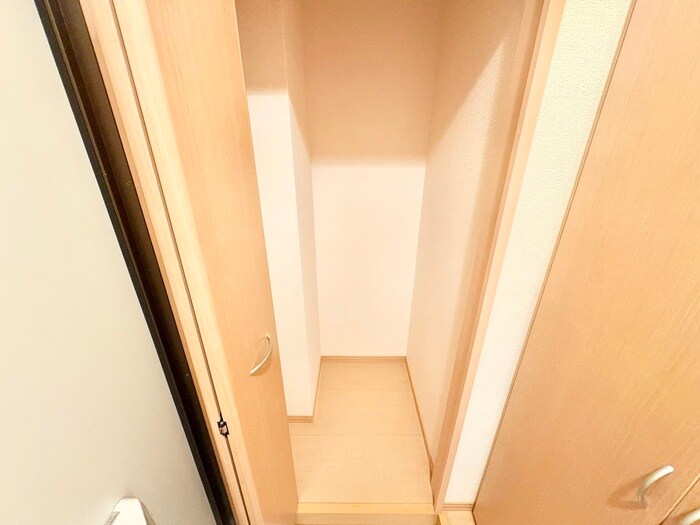 物件内観写真14　(収納)
