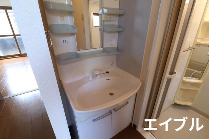 物件内観写真9　(洗面)