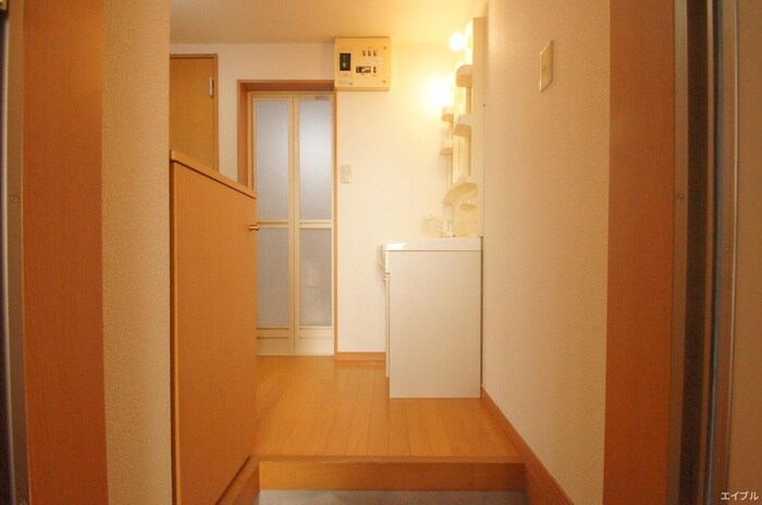 物件内観写真21　(玄関)