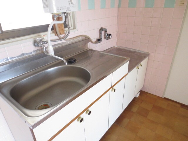 物件内観写真8　(キッチン)