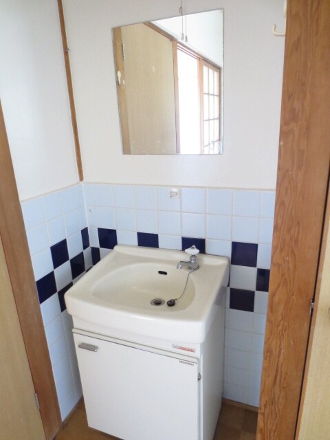 物件内観写真11　(洗面)