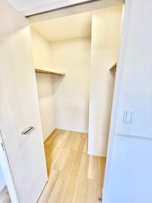 物件内観写真12　(収納)