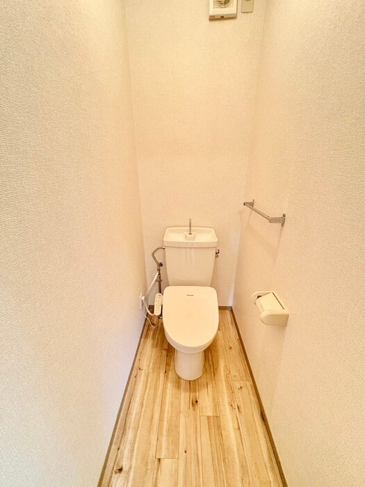 物件内観写真12　(トイレ)