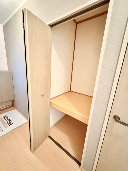 物件内観写真13　(収納)