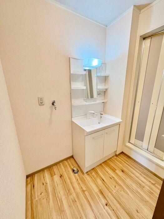 物件内観写真13　(洗面)