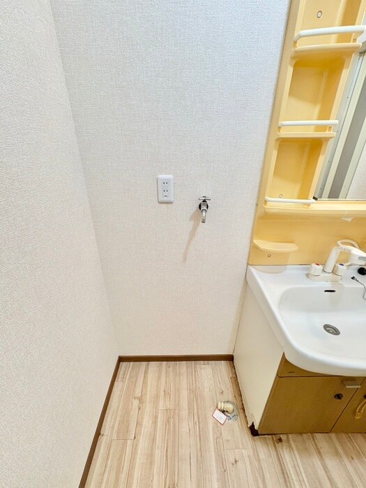 物件内観写真19　(洗濯機置場)