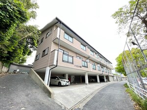 ドゥエル杉野外観写真