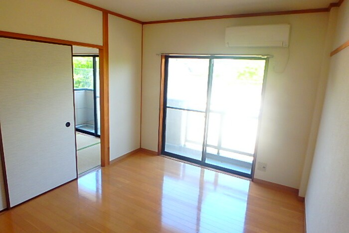 物件内観写真6　(居室)