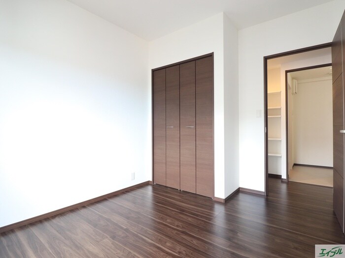 物件内観写真9　(居室)