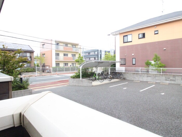 物件内観写真16　(室内からの展望)