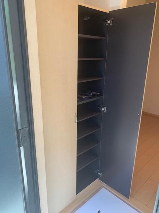 物件内観写真11　(靴箱)