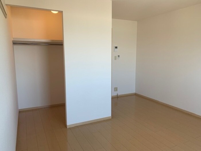 物件内観写真13　(居室)