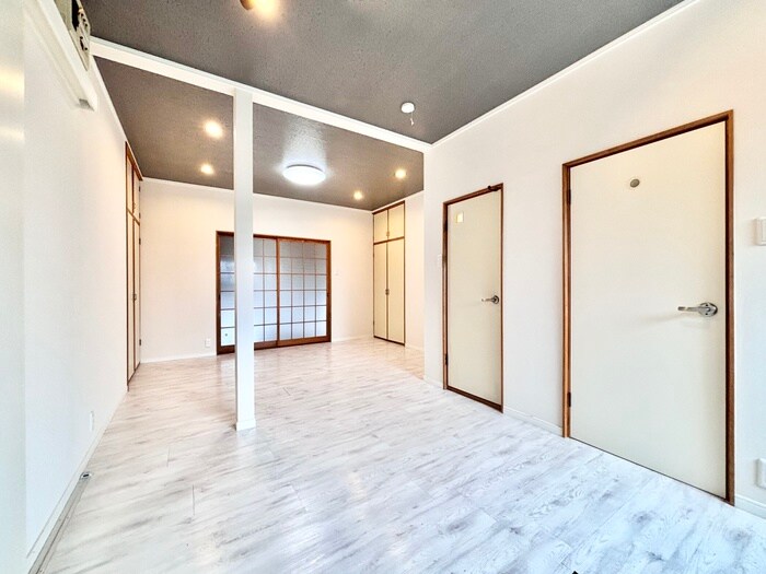 物件内観写真4　(居室)