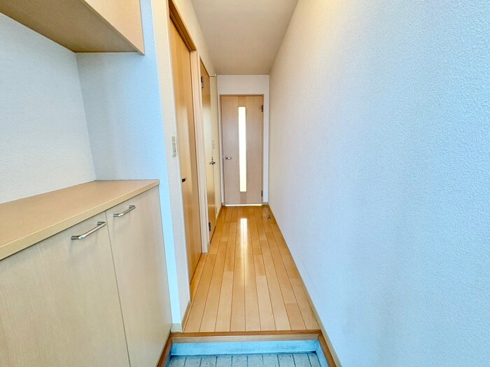 物件内観写真18　(廊下)