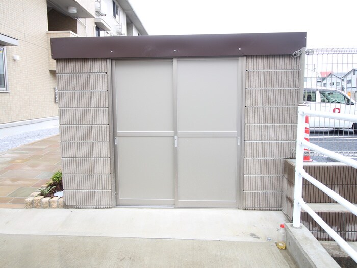 物件外観写真4　(建物設備)