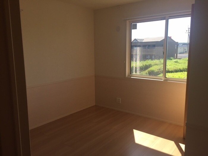 物件内観写真13　(居室)