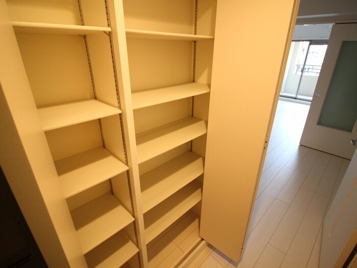 物件内観写真14　(靴箱)