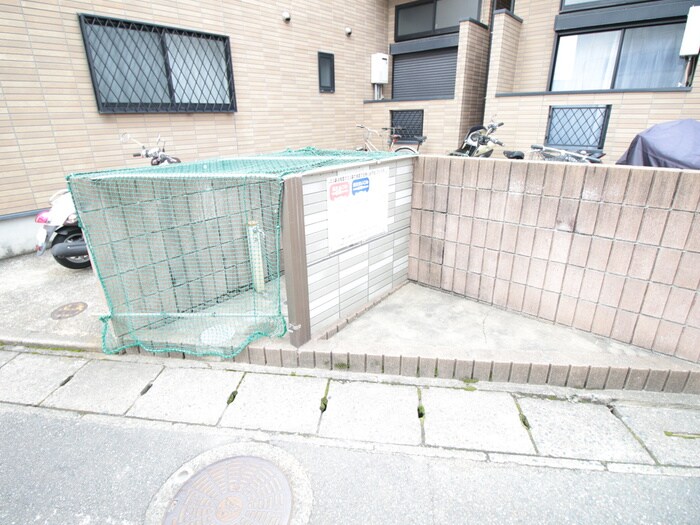 物件外観写真4　(建物設備)