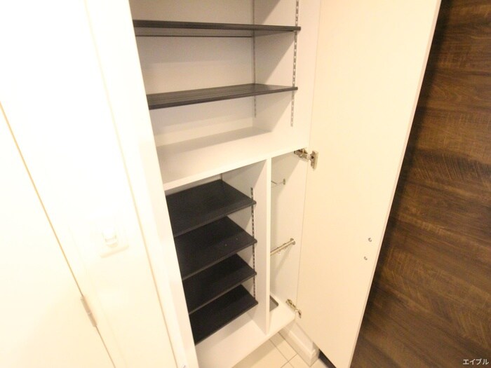物件内観写真12　(靴箱)