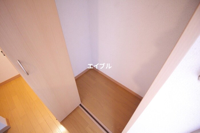 物件内観写真15　(収納)