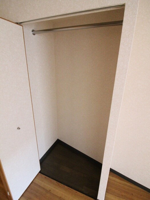 物件内観写真13　(収納)