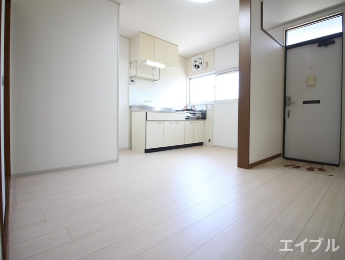 物件内観写真4　(居室)