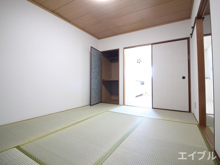 物件内観写真7　(居室)