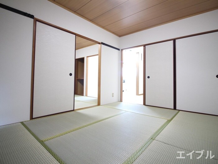 物件内観写真8　(居室)