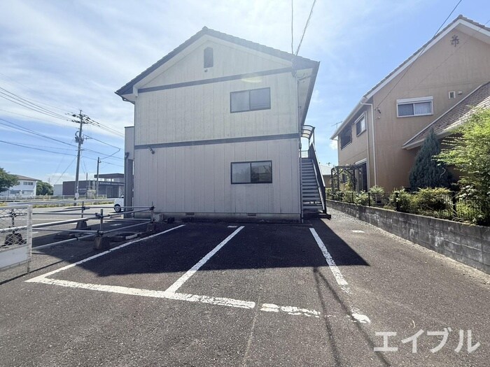 物件外観写真5　(駐輪場)