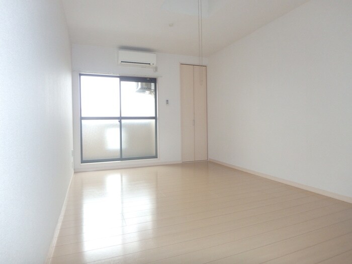 物件内観写真5　(居室)