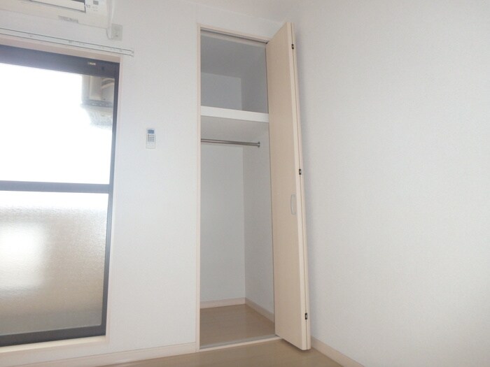 物件内観写真10　(収納)