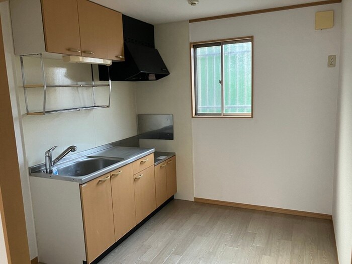 物件内観写真3　(キッチン)