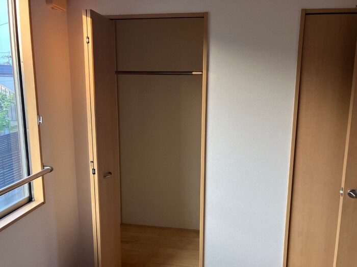 物件内観写真12　(収納)